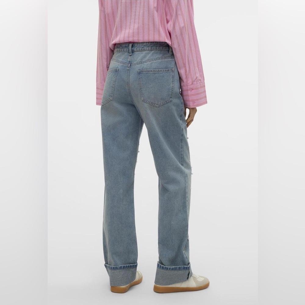 BNWT Vero Moda Straight Leg Pearl Embellished Jean, size 28. - Picture 4 of 14